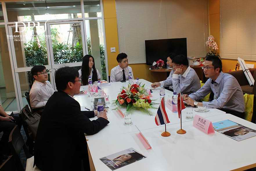 潍坊科技学院、云南工商学院校长院长与博仁大学学生亲切座谈