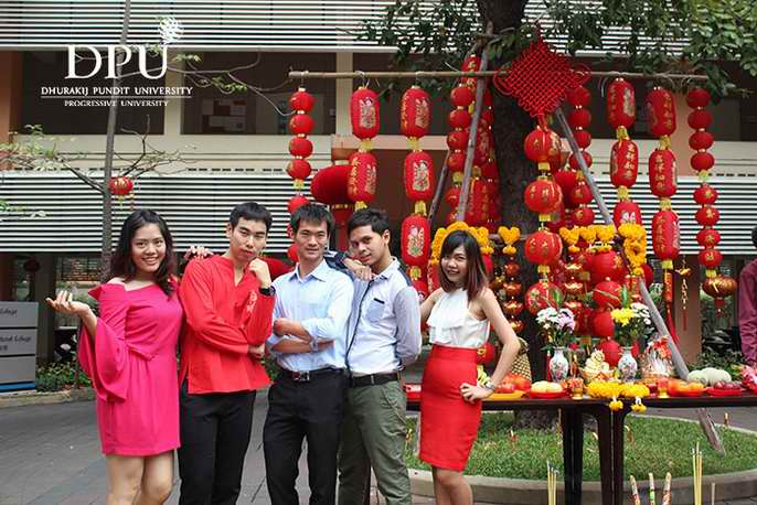 泰国博仁大学中国-东盟国际学院恭贺新年
